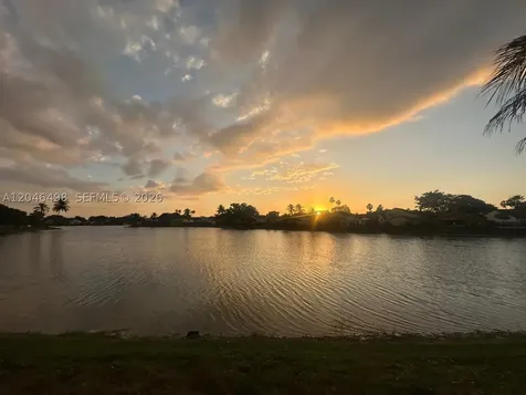 6633 NW 178th Terrace Hialeah FL 33015