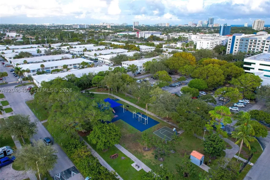 2201 NE 66th Street Fort Lauderdale FL 33308