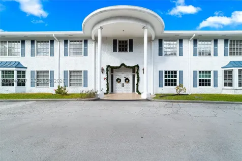 2201 NE 66th Street Fort Lauderdale FL 33308