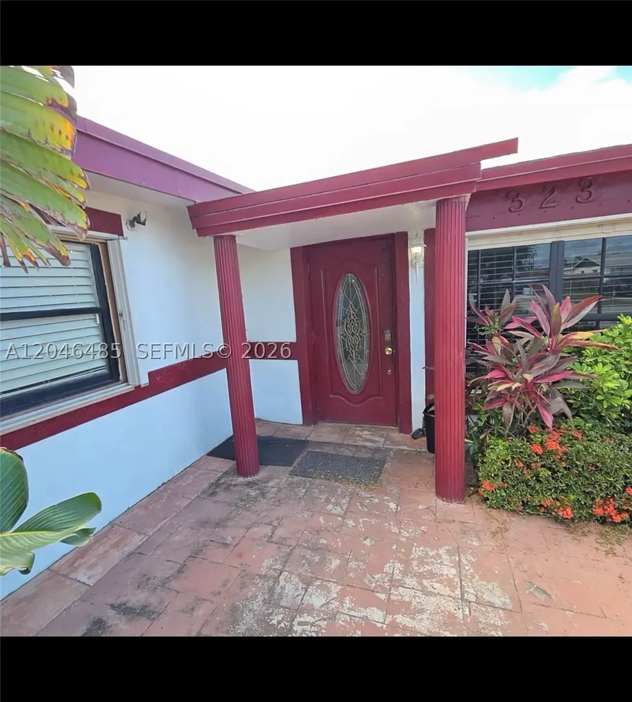 323 NW 4th Place Deerfield Beach FL 33441