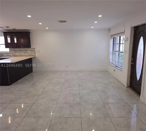 323 NW 4th Place Deerfield Beach FL 33441