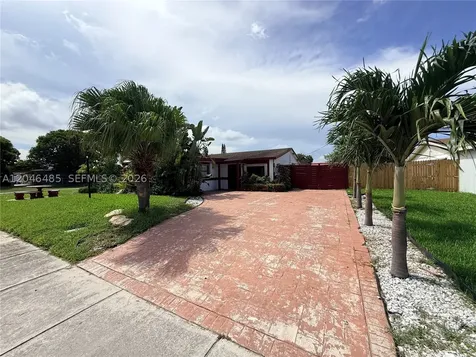 323 NW 4th Place Deerfield Beach FL 33441