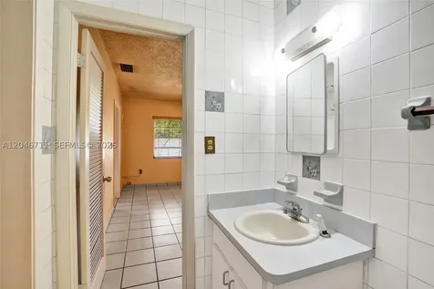 3560 NW 95th Street Miami FL 33147
