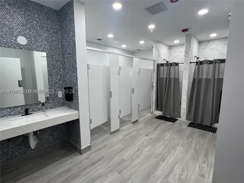 17021 N Bay Road Sunny Isles Beach FL 33160