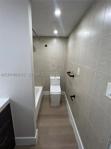17021 N Bay Road Sunny Isles Beach FL 33160