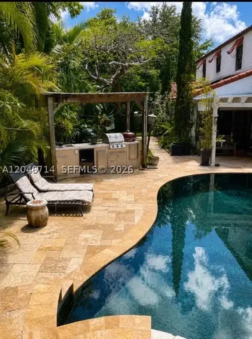 8276 E Dixie Highway Miami FL 33138