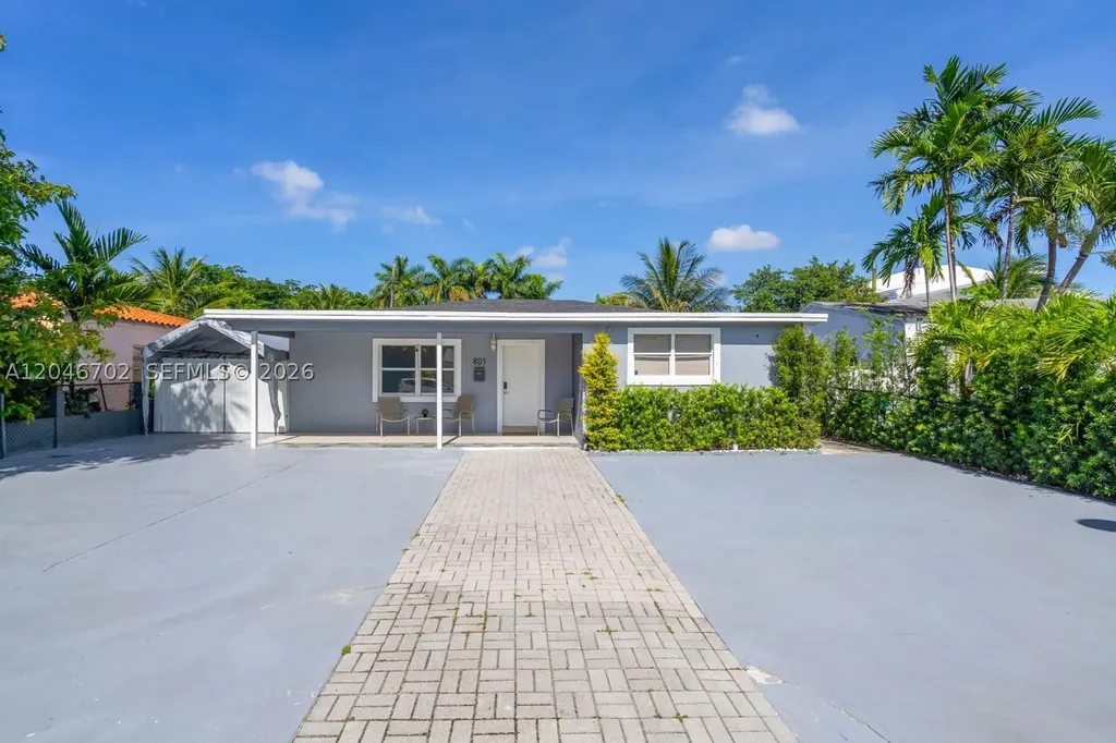 801 NW 17th Court Miami FL 33125