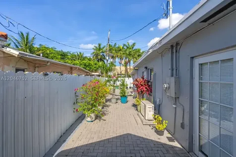 801 NW 17th Court Miami FL 33125