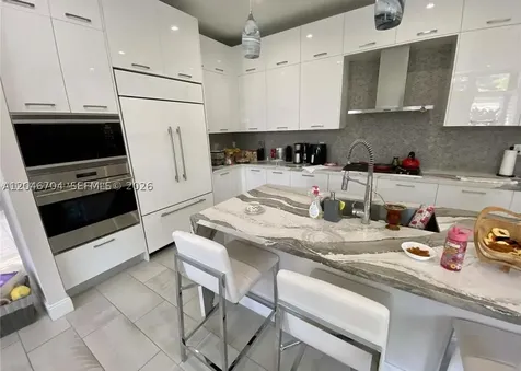 8256 NW 48th Terrace Doral FL 33166