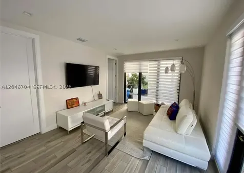 8256 NW 48th Terrace Doral FL 33166