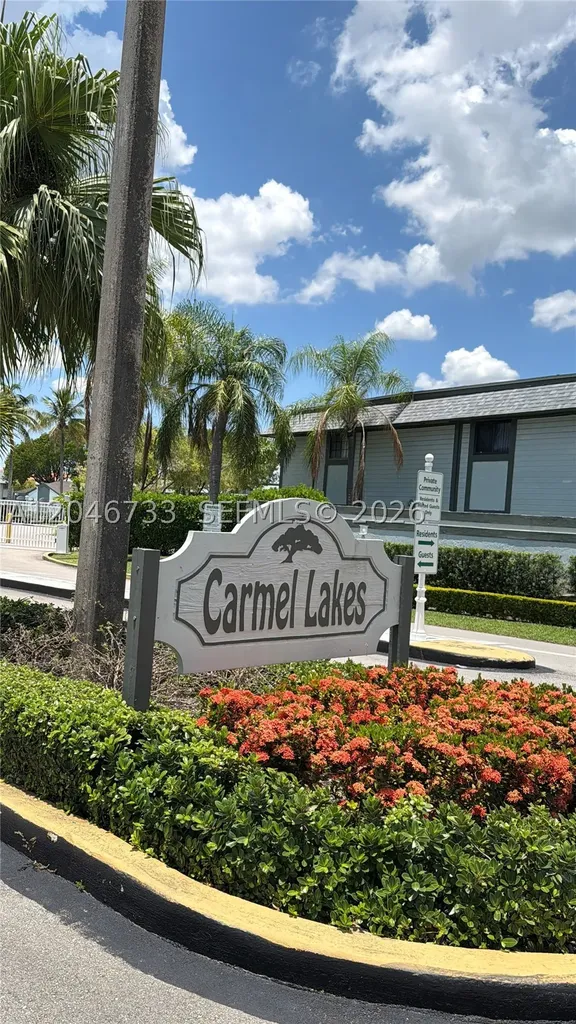469 NE 207th Lane Miami FL 33179