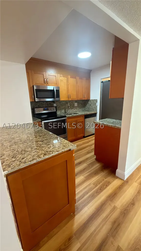 469 NE 207th Lane Miami FL 33179