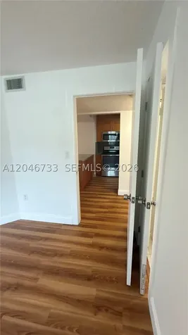 469 NE 207th Lane Miami FL 33179