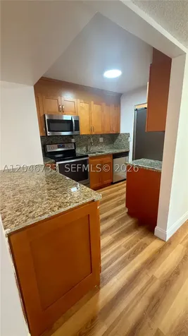 469 NE 207th Lane Miami FL 33179
