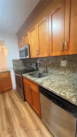 469 NE 207th Lane Miami FL 33179