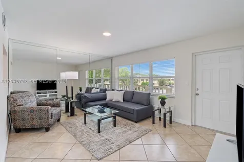 9101 Sunrise Lakes Boulevard Sunrise FL 33322