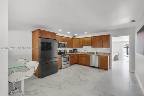 16 Fishermans Trail Key Largo FL 33037