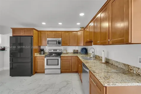 16 Fishermans Trail Key Largo FL 33037