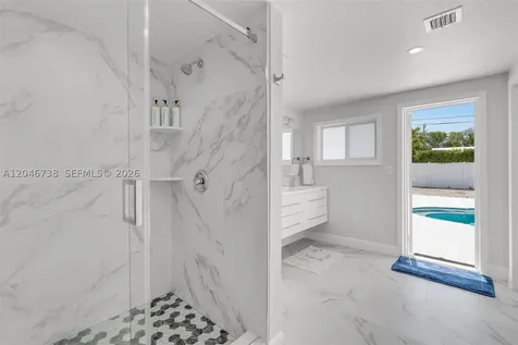 16 Fishermans Trail Key Largo FL 33037