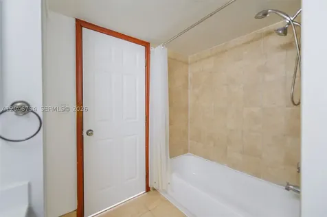 4990 NW 97th Place Doral FL 33178