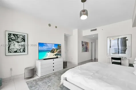 50 S Pointe Drive Miami Beach FL 33139