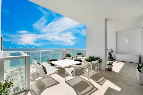 50 S Pointe Drive Miami Beach FL 33139