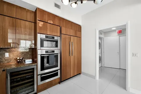 50 S Pointe Drive Miami Beach FL 33139