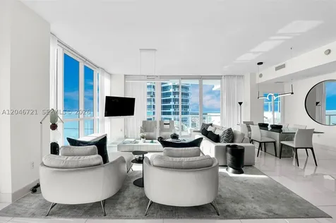 50 S Pointe Drive Miami Beach FL 33139