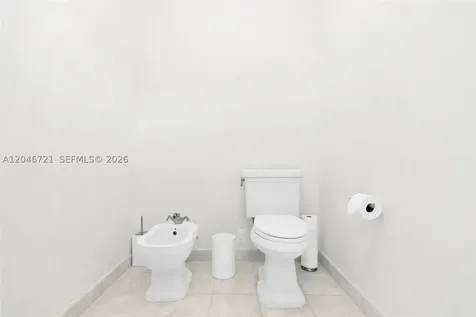 50 S Pointe Drive Miami Beach FL 33139