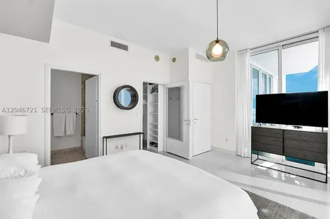 50 S Pointe Drive Miami Beach FL 33139