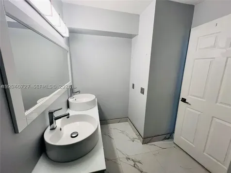 12526 NW 11th Trail Miami FL 33182