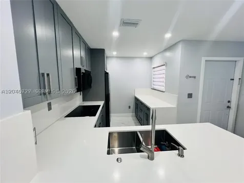 12526 NW 11th Trail Miami FL 33182