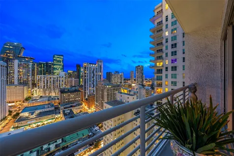133 NE 2nd Avenue Miami FL 33132