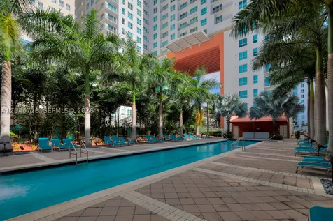 133 NE 2nd Avenue Miami FL 33132