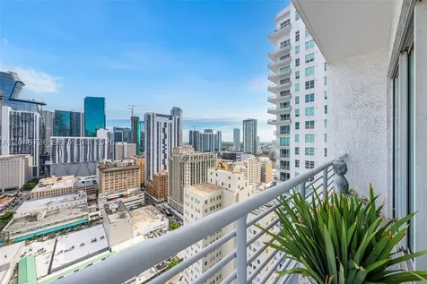 133 NE 2nd Avenue Miami FL 33132