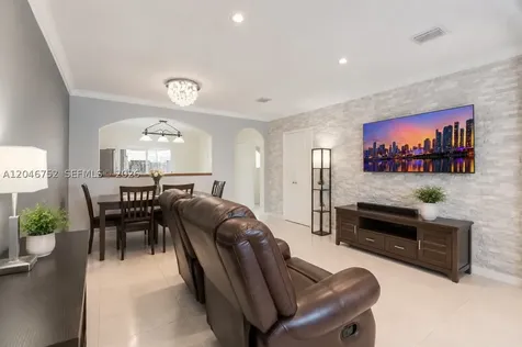 3539 W 76th Street Hialeah FL 33018