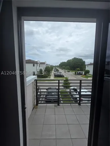 21124 NE 8th Avenue Miami FL 33179