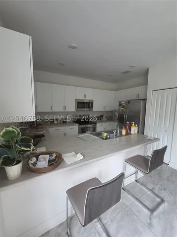 21124 NE 8th Avenue Miami FL 33179