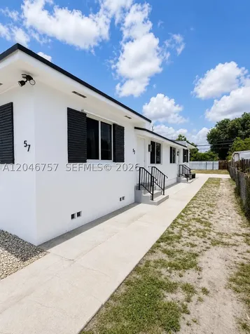 59 E 10th Street Hialeah FL 33010