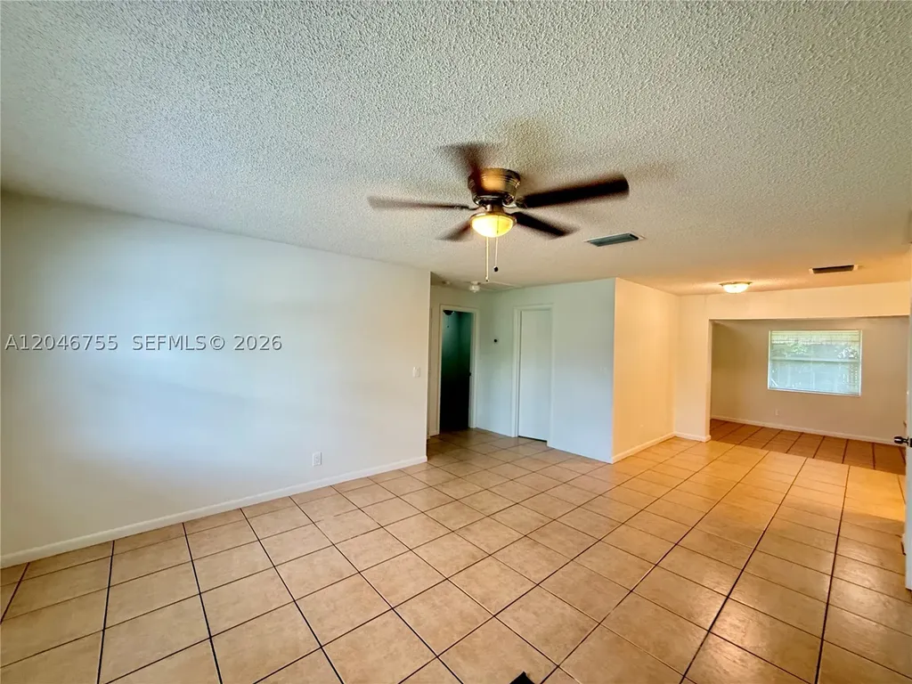 12096 Dolphin Drive Palm Beach Gardens FL 33410