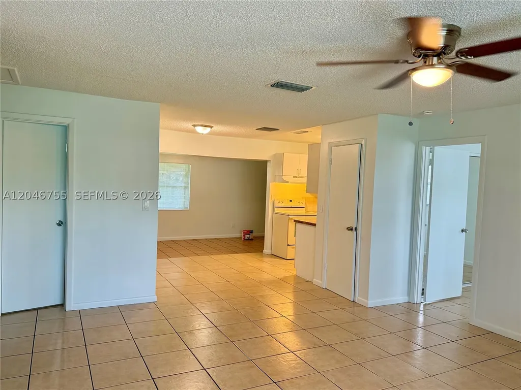 12096 Dolphin Drive Palm Beach Gardens FL 33410