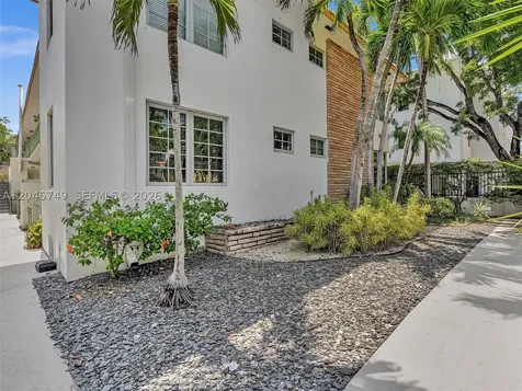 1045 Lenox Avenue Miami Beach FL 33139