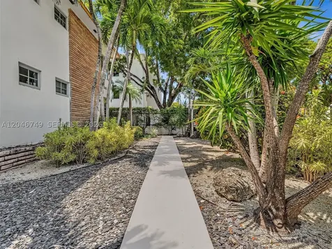 1045 Lenox Avenue Miami Beach FL 33139