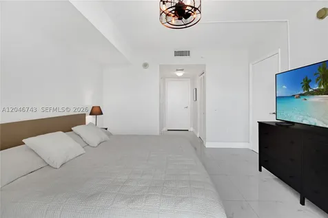 1800 N Bayshore Drive Miami FL 33132