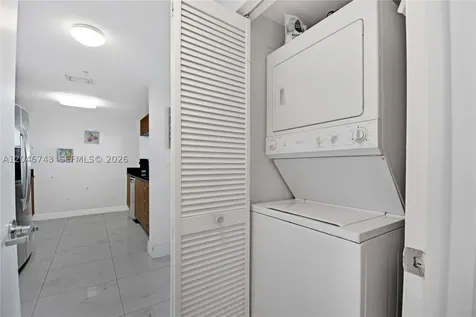 1800 N Bayshore Drive Miami FL 33132