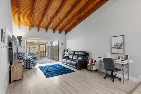 10311 Laurel Court Pembroke Pines FL 33026