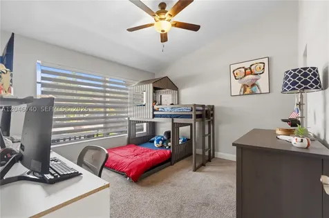 10311 Laurel Court Pembroke Pines FL 33026