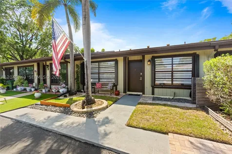 10311 Laurel Court Pembroke Pines FL 33026