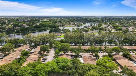 10311 Laurel Court Pembroke Pines FL 33026