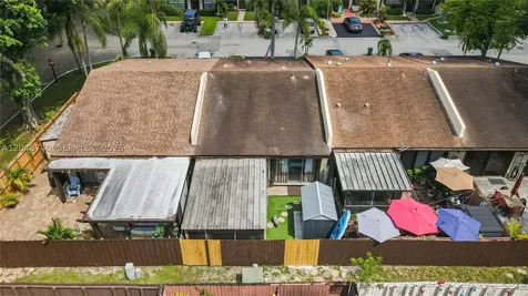 10311 Laurel Court Pembroke Pines FL 33026